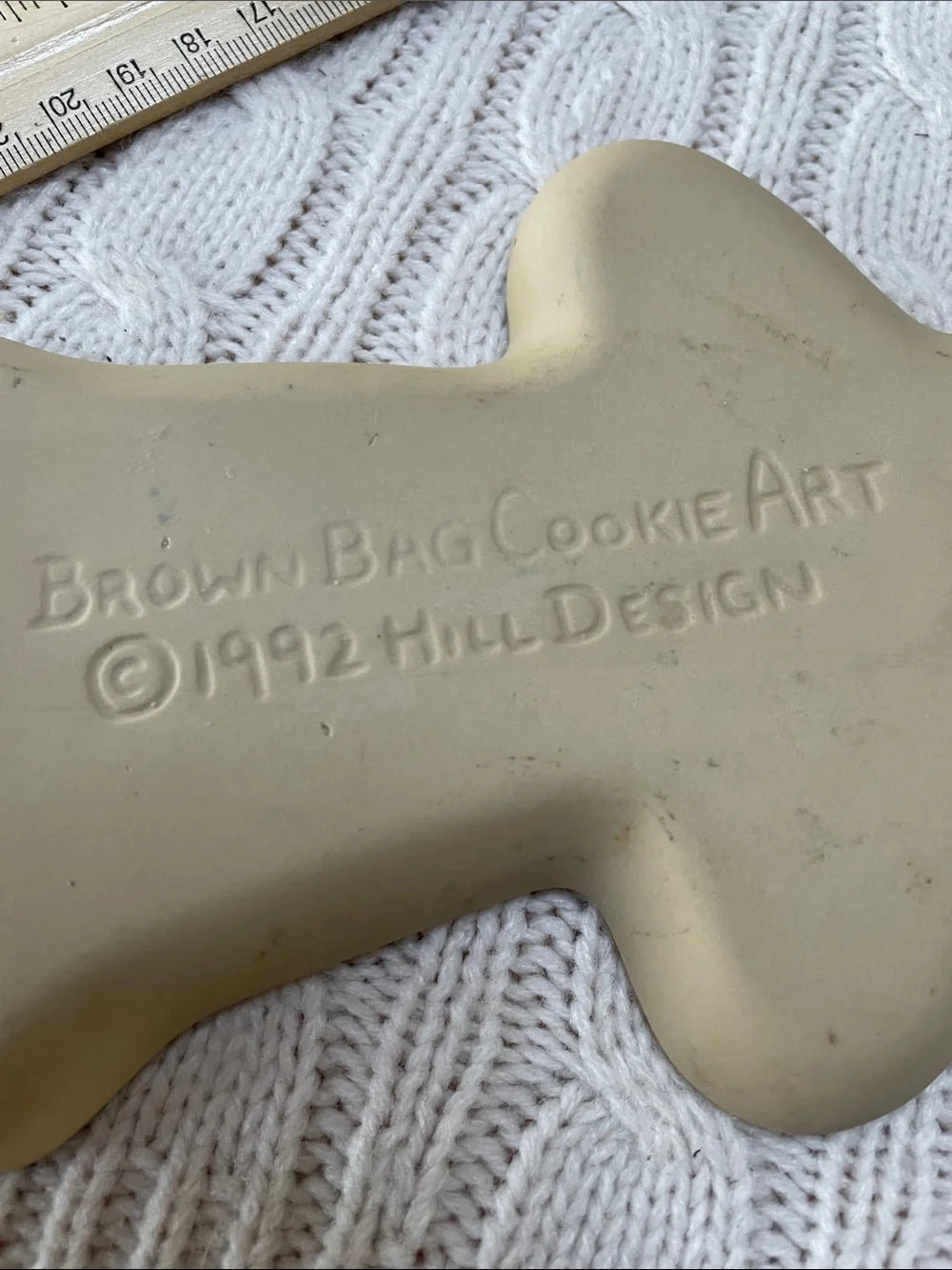 VTG 1992 Brown Bag Cookie Art Gingerbread Mold - Beige